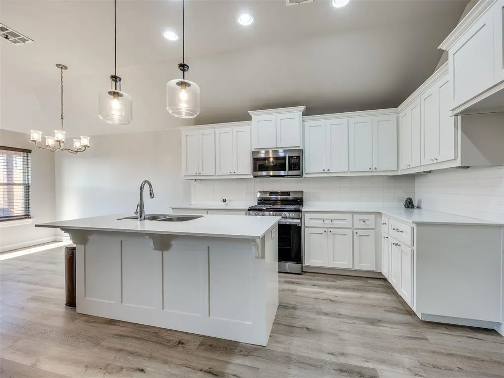 Photo 24 — 11112 SW 36th Street, Yukon, OK 73099