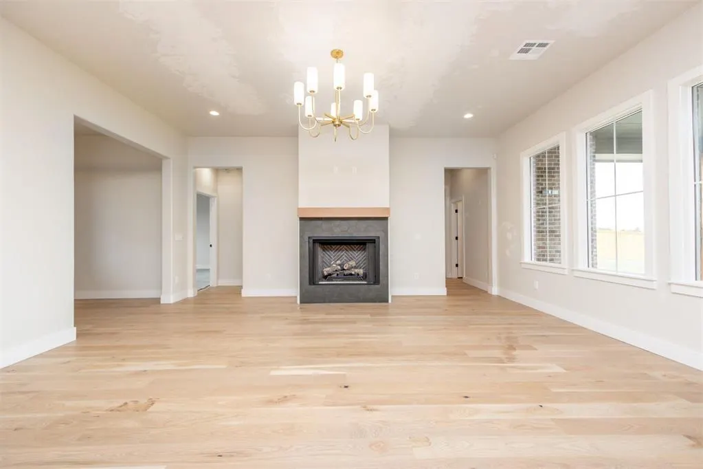 Photo 7 — 2920 Edgefield Lane, Norman, OK 73073