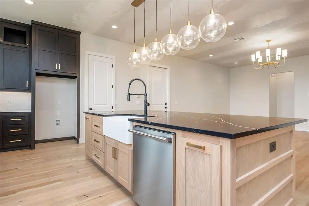 Photo 17 — 2920 Edgefield Lane, Norman, OK 73073