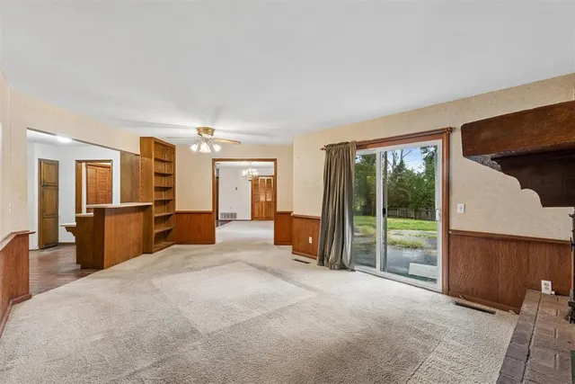 Photo 6 — 301 E Ridgewood Drive, Midwest City, OK 73110