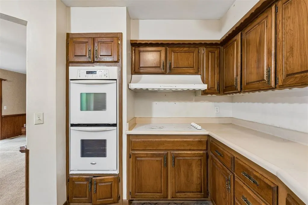 Photo 12 — 301 E Ridgewood Drive, Midwest City, OK 73110