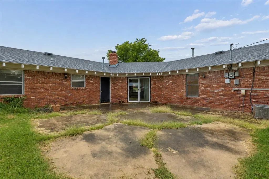 Photo 32 — 301 E Ridgewood Drive, Midwest City, OK 73110