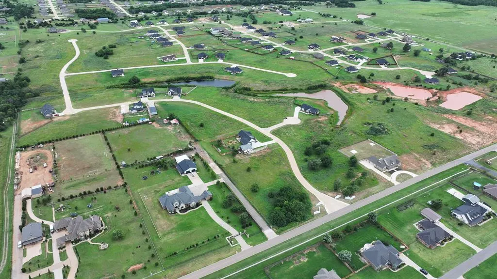 Photo 4 — 9580 Monterey Drive, Edmond, OK 73025