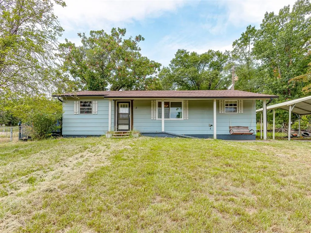 Front exterior — 2 Clearpond Lane, Shawnee, OK 74801