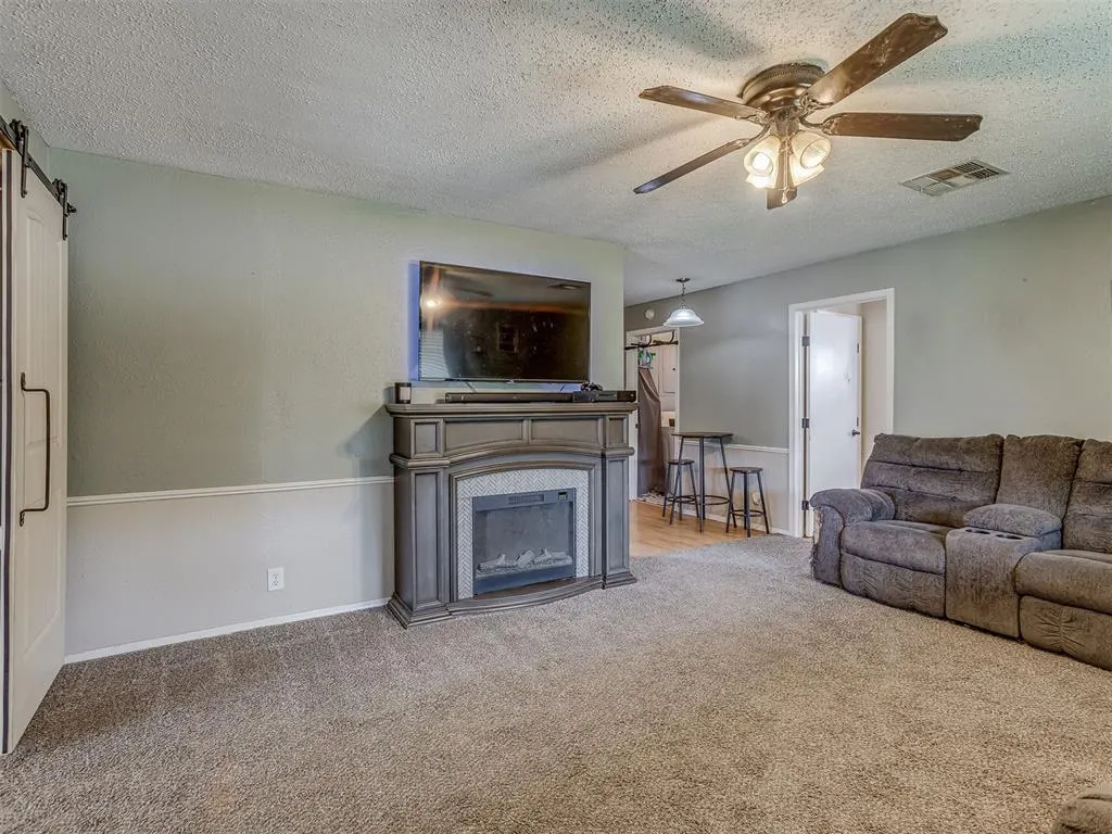 Photo 7 — 2 Clearpond Lane, Shawnee, OK 74801