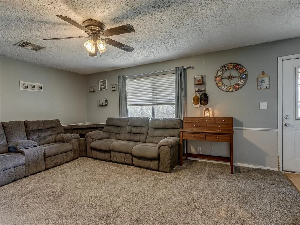 Photo 9 — 2 Clearpond Lane, Shawnee, OK 74801