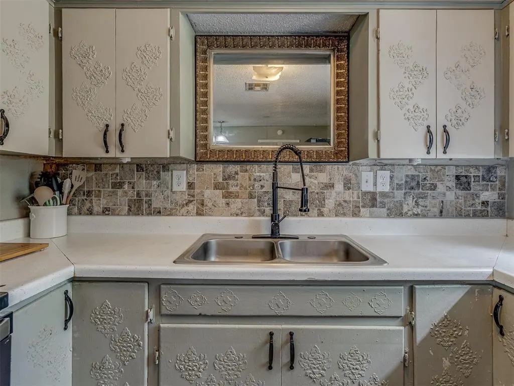 Photo 14 — 2 Clearpond Lane, Shawnee, OK 74801