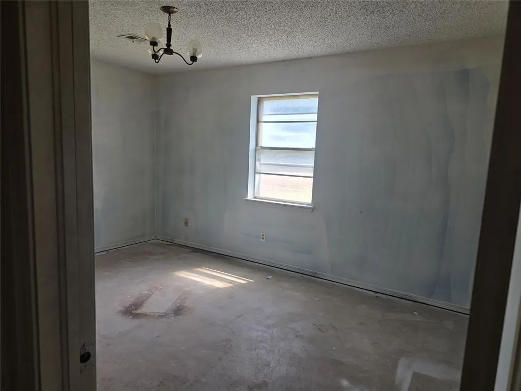Photo 8 — 1402 County Road 1270, Amber, OK 73004