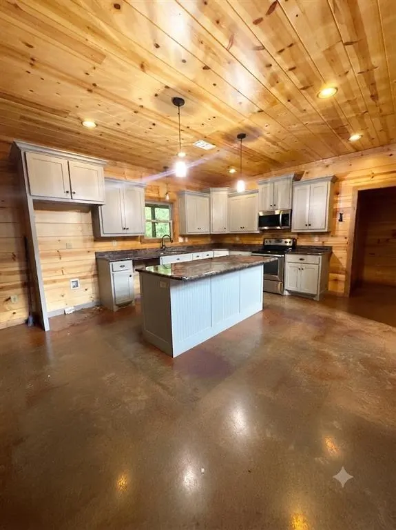 Photo 11 — 256 Green Briar Trail, Broken Bow, OK 74728