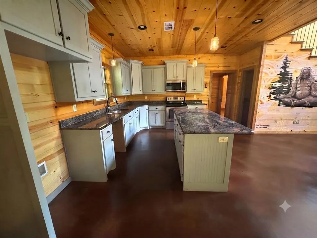 Photo 12 — 256 Green Briar Trail, Broken Bow, OK 74728