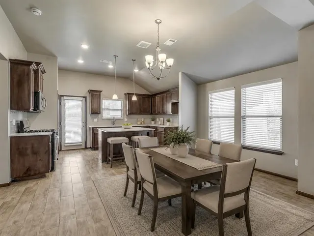 Photo 5 — 611 Red Cedar Way, Norman, OK 73069