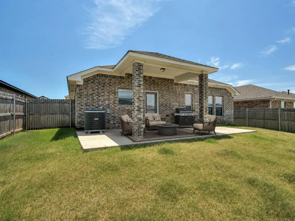Photo 12 — 611 Red Cedar Way, Norman, OK 73069