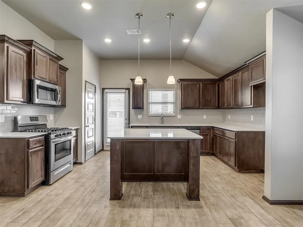 Photo 19 — 611 Red Cedar Way, Norman, OK 73069