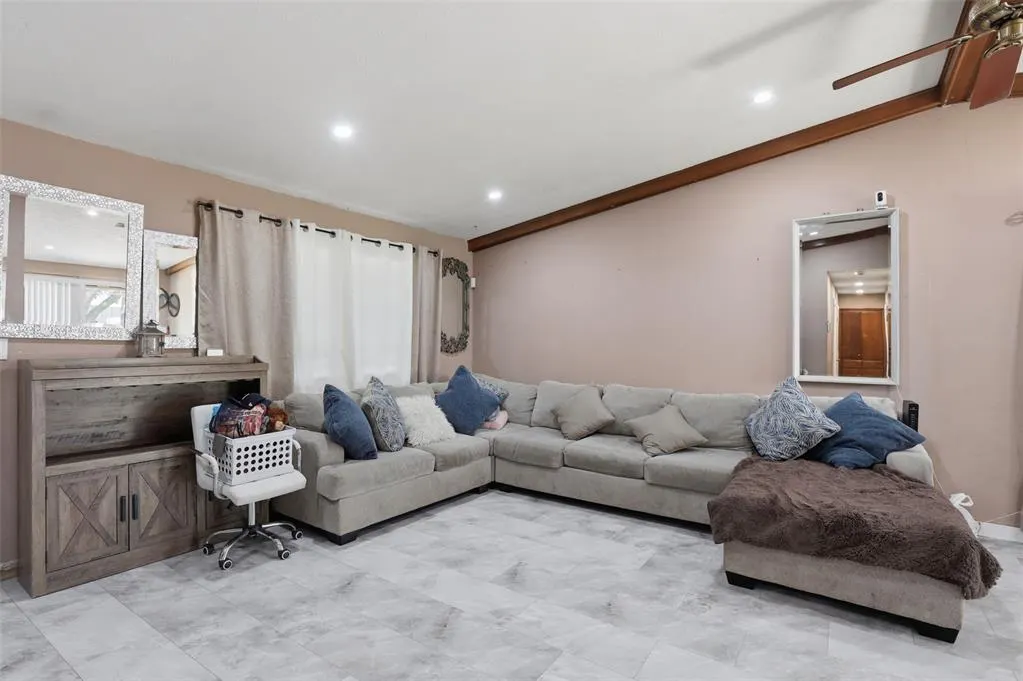 Photo 7 — 1300 SW 62nd Street, Oklahoma City, OK 73159