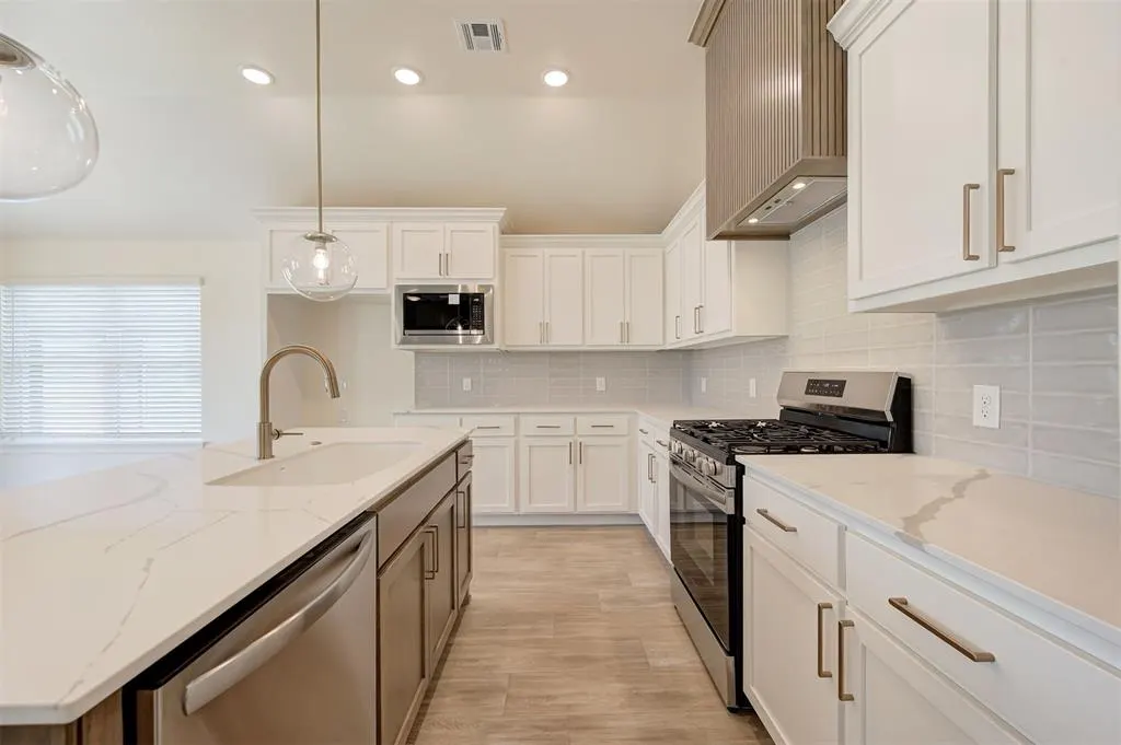 Photo 12 — 4132 Overlook Pass, Edmond, OK 73025