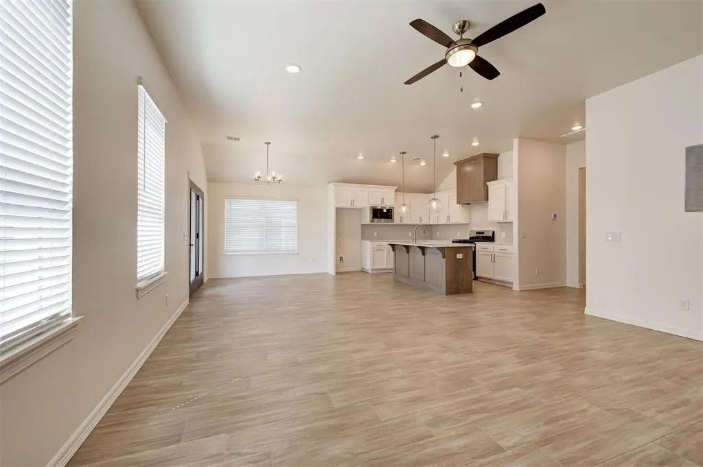 Photo 18 — 4132 Overlook Pass, Edmond, OK 73025