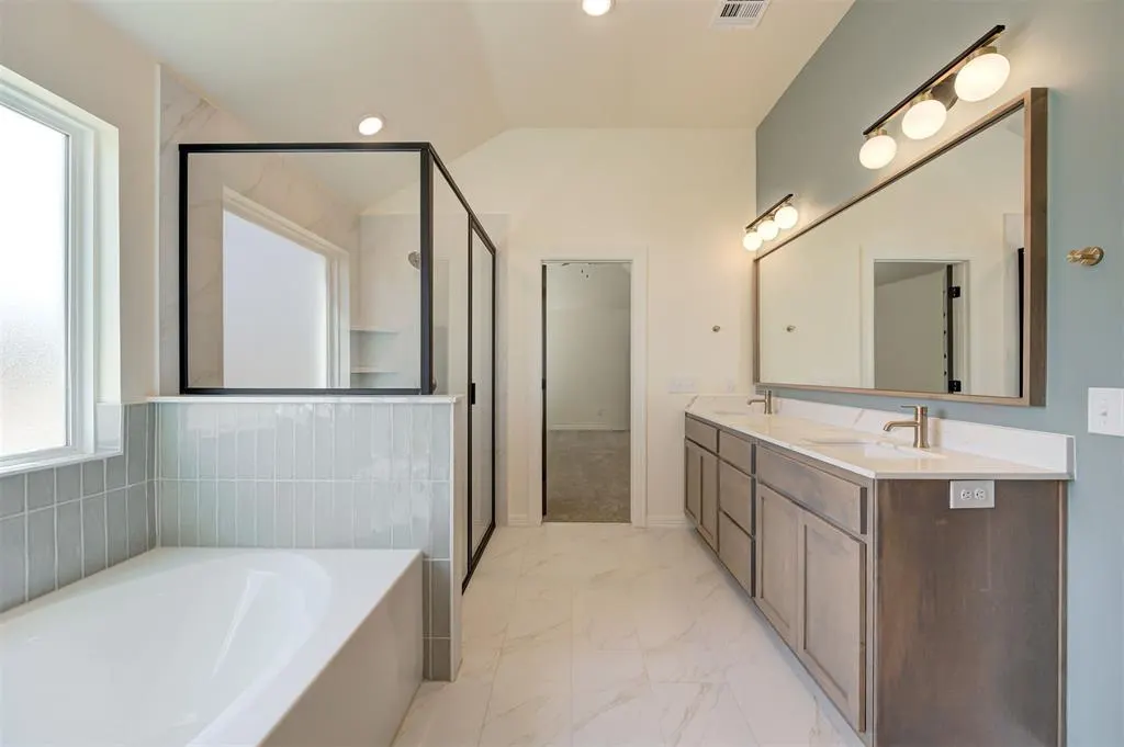 Photo 25 — 4132 Overlook Pass, Edmond, OK 73025