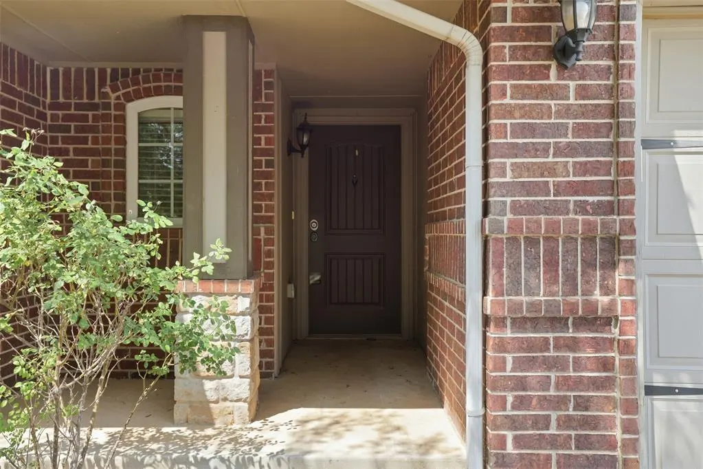Photo 5 — 909 Cimarron Creek Drive, Yukon, OK 73099