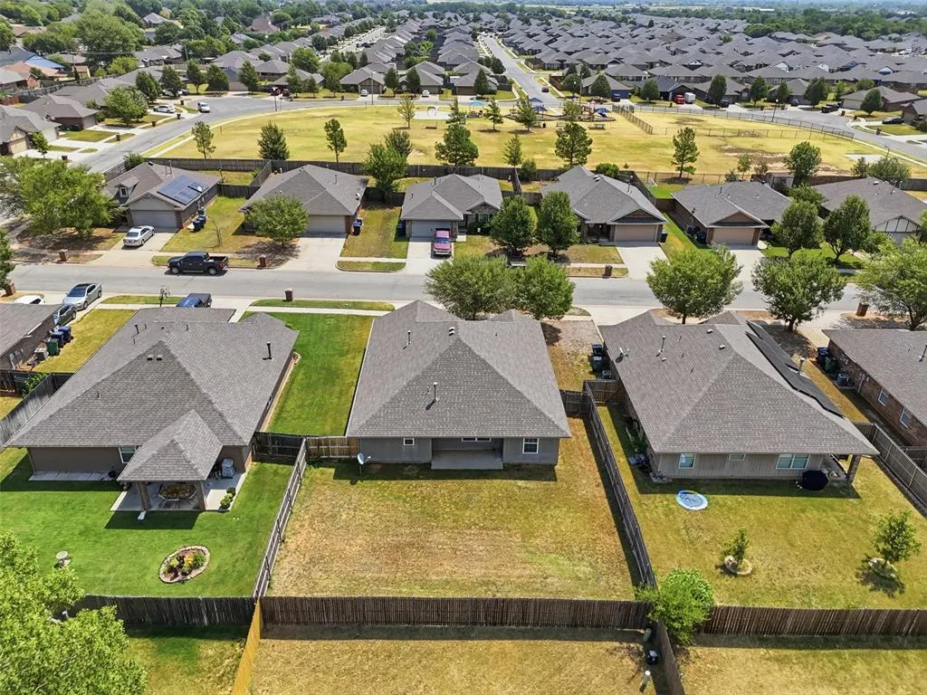 Photo 30 — 909 Cimarron Creek Drive, Yukon, OK 73099