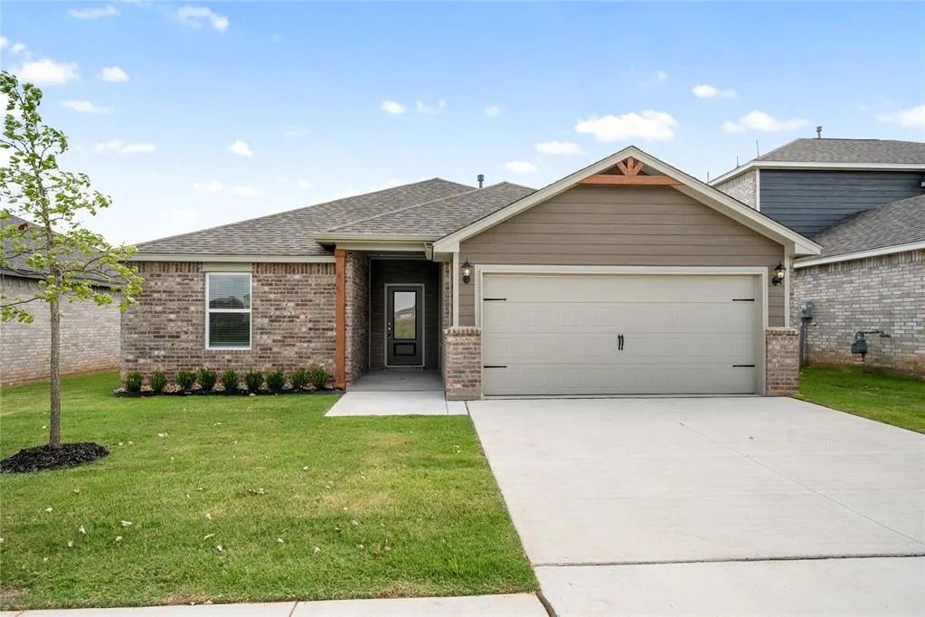 Front exterior — 1513 Crimson Lake Boulevard, El Reno, OK 73036