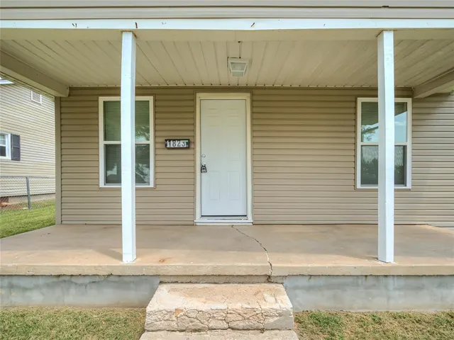 Photo 3 — 1823 N Louisa Avenue, Shawnee, OK 74804