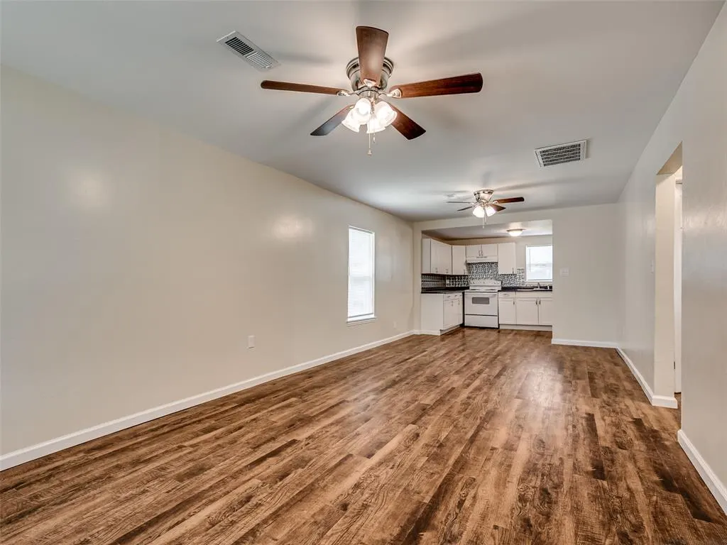 Photo 9 — 1823 N Louisa Avenue, Shawnee, OK 74804