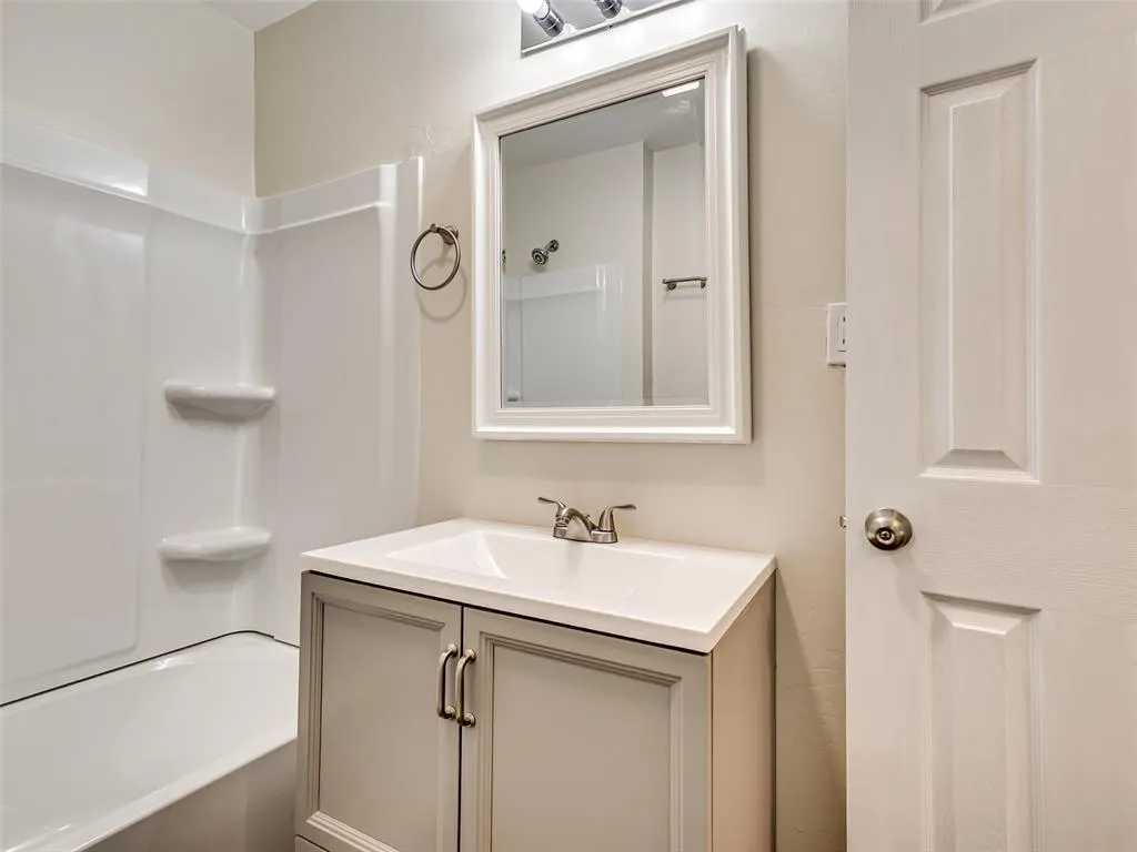 Photo 18 — 1823 N Louisa Avenue, Shawnee, OK 74804