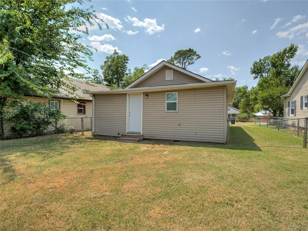 Photo 23 — 1823 N Louisa Avenue, Shawnee, OK 74804