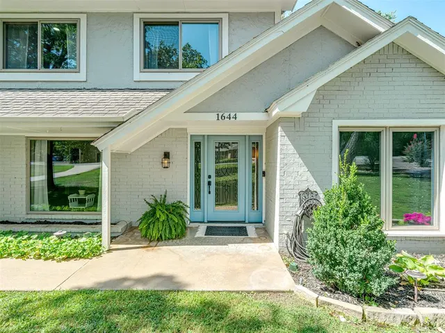 Photo 3 — 1644 Red Fox Road, Edmond, OK 73034