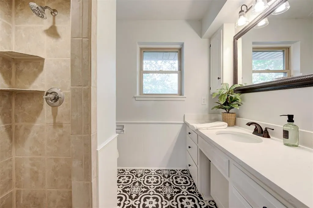 Photo 31 — 11704 N Victoria Drive, Oklahoma City, OK 73120
