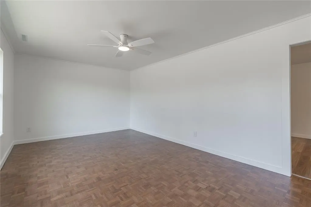 Photo 5 — 601 Country Club Circle, Oklahoma City, OK 73110