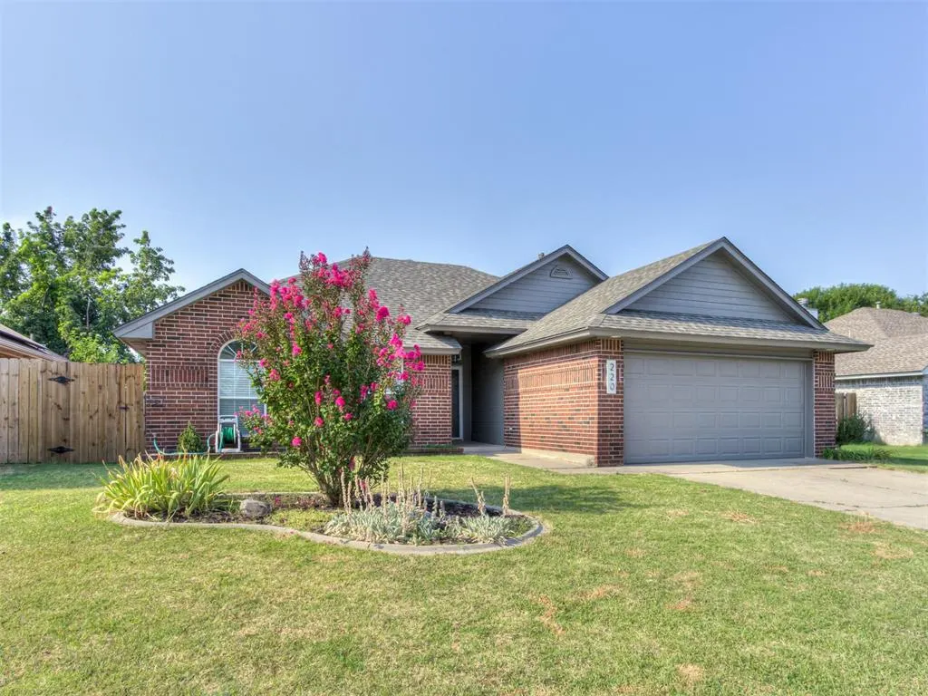 Photo 3 — 220 SW 142nd Street, Oklahoma City, OK 73170