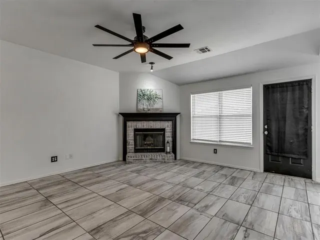 Photo 6 — 220 SW 142nd Street, Oklahoma City, OK 73170