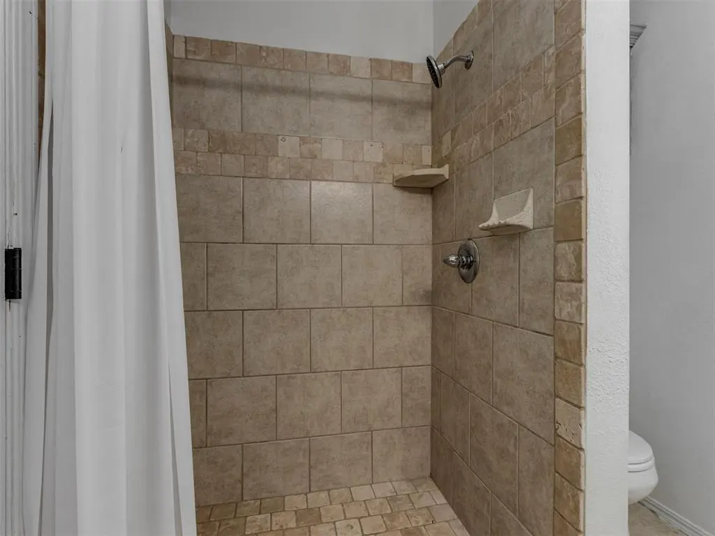 Photo 19 — 220 SW 142nd Street, Oklahoma City, OK 73170