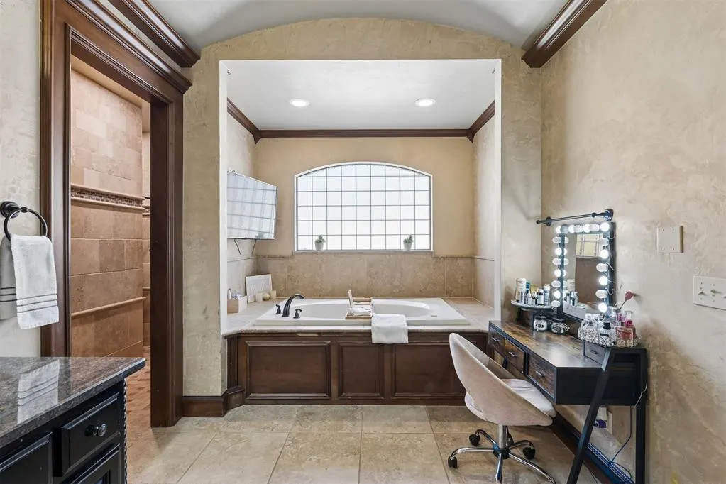 Photo 27 — 3917 Sherwood Green Lane, Edmond, OK 73034