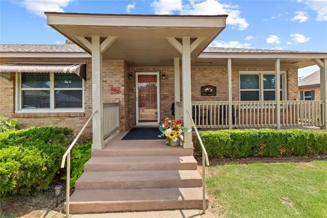 Photo 4 — 502 3rd Street, Fort Cobb, OK 73038