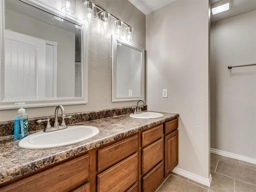 Photo 26 — 17456 Blackjack Ridge Road, Newalla, OK 74857