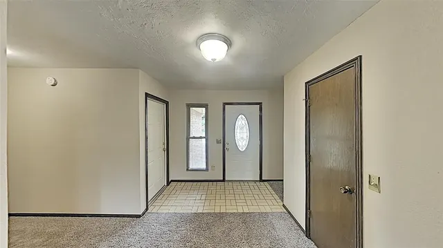 Photo 4 — 3905 Regatta Road, Yukon, OK 73099