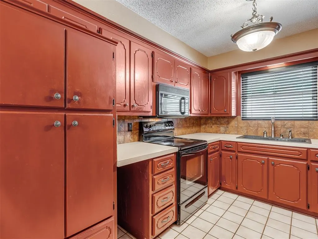 Photo 11 — 4136 NW 53rd Street, Oklahoma City, OK 73112