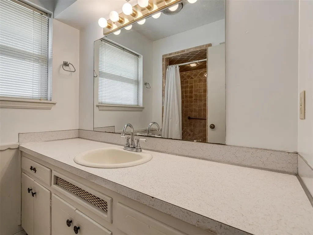 Photo 19 — 4136 NW 53rd Street, Oklahoma City, OK 73112