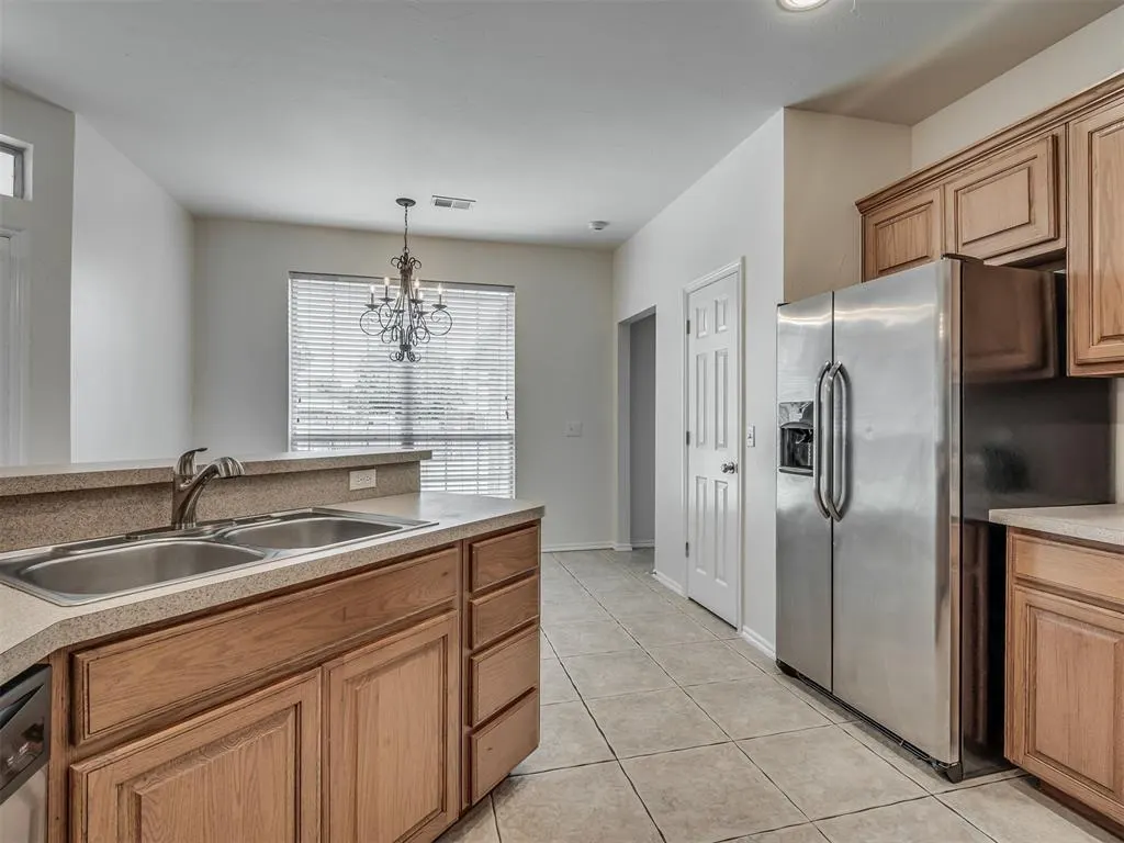 Photo 14 — 325 Crossland Court, Edmond, OK 73003
