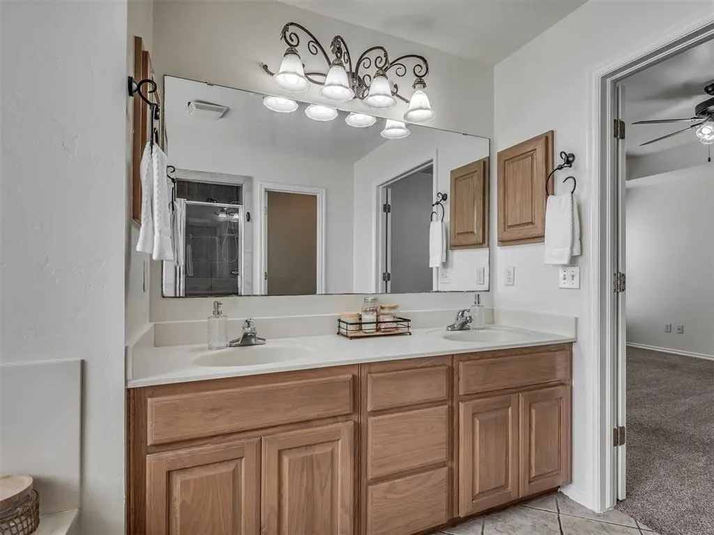 Photo 23 — 325 Crossland Court, Edmond, OK 73003