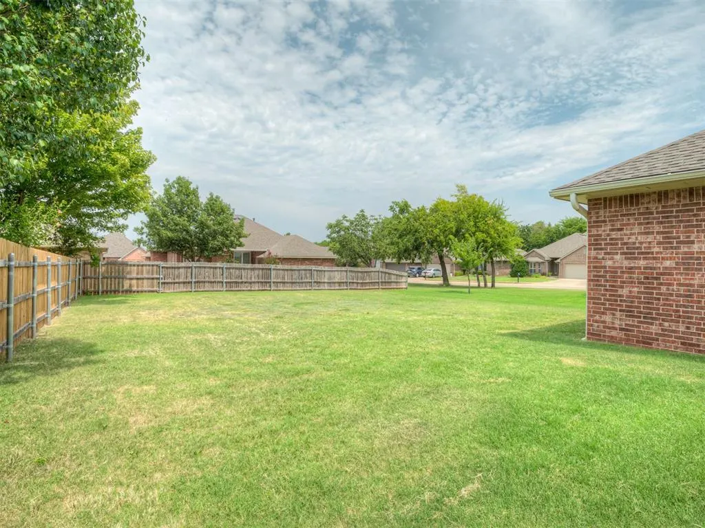 Photo 34 — 325 Crossland Court, Edmond, OK 73003