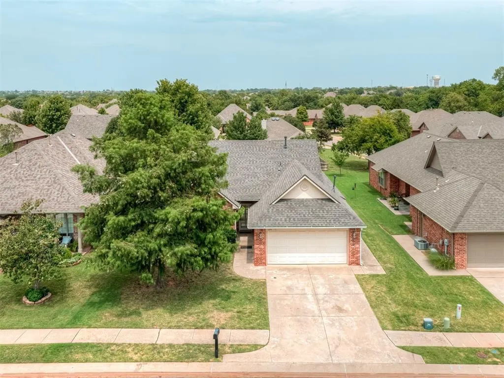 Photo 39 — 325 Crossland Court, Edmond, OK 73003