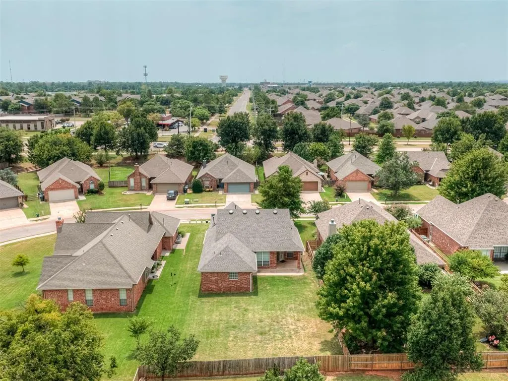 Photo 42 — 325 Crossland Court, Edmond, OK 73003