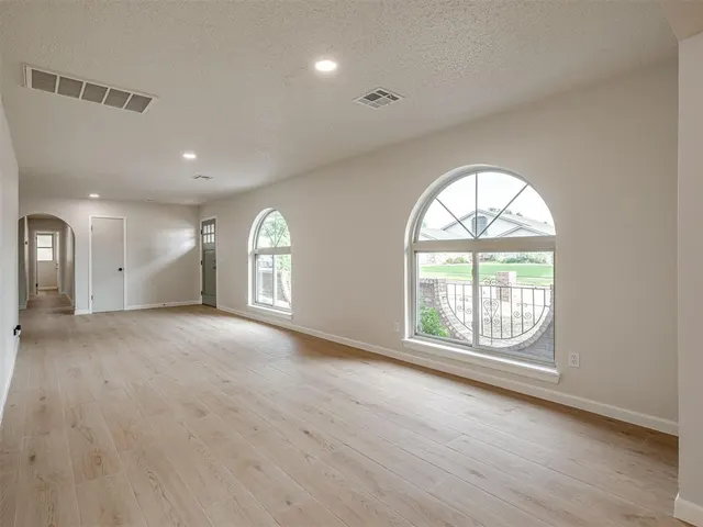 Photo 7 — 1320 Lowrie Lane, Oklahoma City, OK 73159