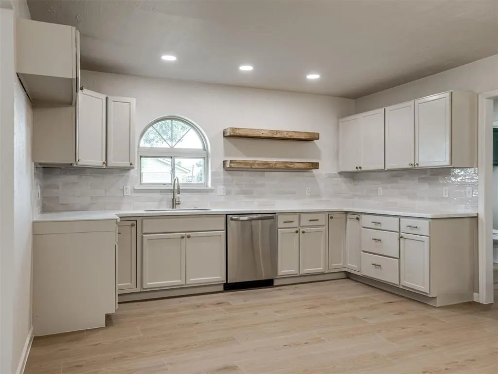 Photo 12 — 1320 Lowrie Lane, Oklahoma City, OK 73159