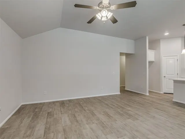Photo 7 — 408 Haven Street, Yukon, OK 73099