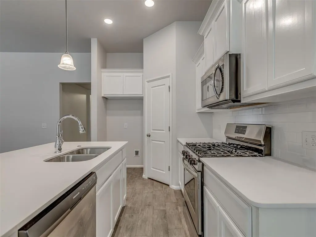 Photo 10 — 408 Haven Street, Yukon, OK 73099