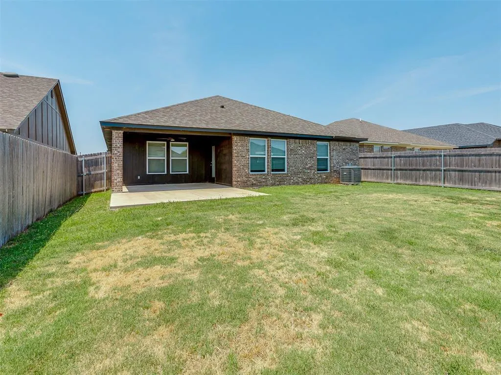Photo 35 — 408 Haven Street, Yukon, OK 73099